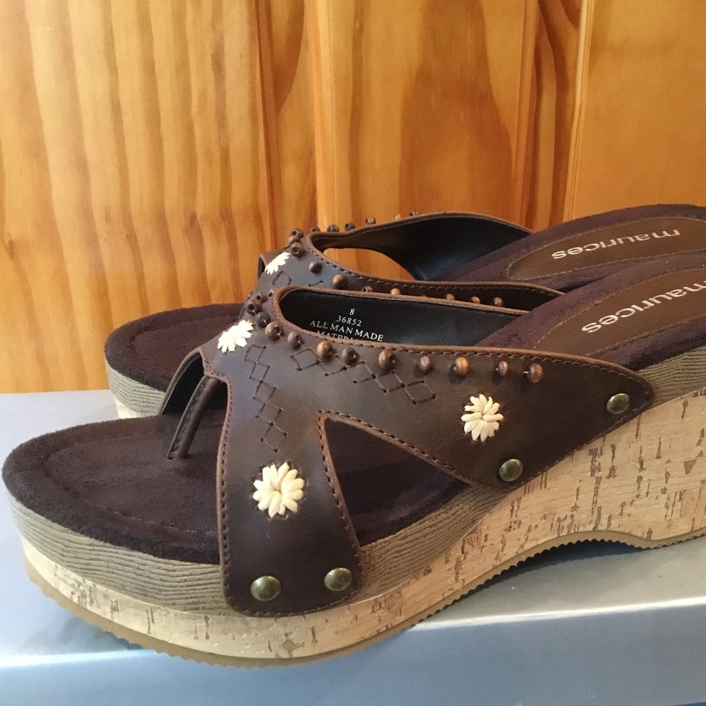 Maurices brown bead/flower/cork wedge